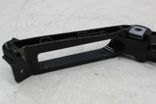 18-24 HARLEY-DAVIDSON ULTRA LIMITED FLHTK RIGHT REAR BACK FENDER STRUT SUPPORT