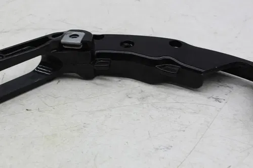 18-24 HARLEY-DAVIDSON ULTRA LIMITED FLHTK RIGHT REAR BACK FENDER STRUT SUPPORT