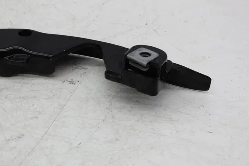 18-24 HARLEY-DAVIDSON ULTRA LIMITED FLHTK RIGHT REAR BACK FENDER STRUT SUPPORT