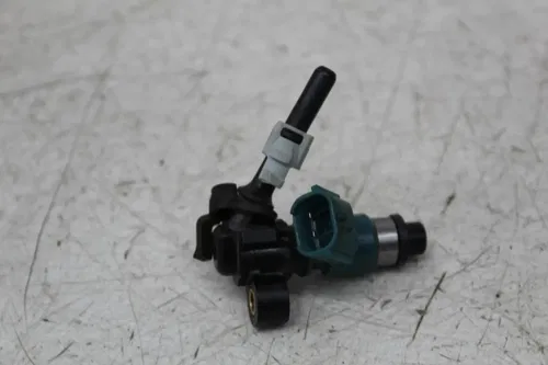 11-13 HONDA CBR250R MAIN GAS FUEL INJECTOR W/ RAIL