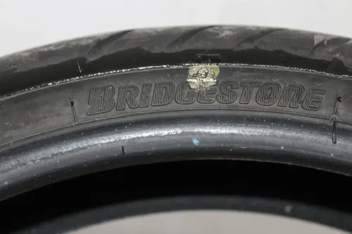 BRIDGESTONE BATTLAX SPORT TOURING T32 120/60ZR17M/C (55W) FRONT TIRE