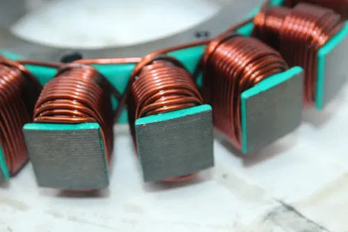 04 HARLEY-DAVIDSON DYNA SUPER GLIDE STATOR GENERATOR ALTERNATOR MAGNETO