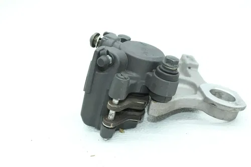 08-16 YAMAHA YZF R6 REAR BACK BRAKE CALIPER MASTER RIGHT FOOT PEG REARSET