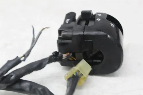 05 YAMAHA YZF R6 RIGHT LEFT ON OFF START HORN SWITCH THROTTLE GRIP CABLE (READ)