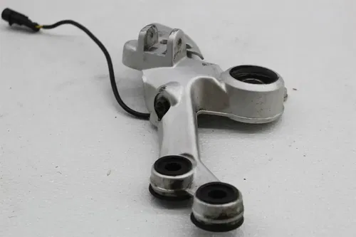 05-07 DUCATI MONSTER S2R 800 RIGHT FRONT DRIVER REARSET FOOT PEG MOUNT BRACKET