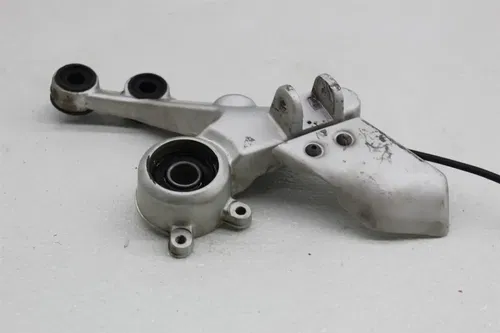 05-07 DUCATI MONSTER S2R 800 RIGHT FRONT DRIVER REARSET FOOT PEG MOUNT BRACKET