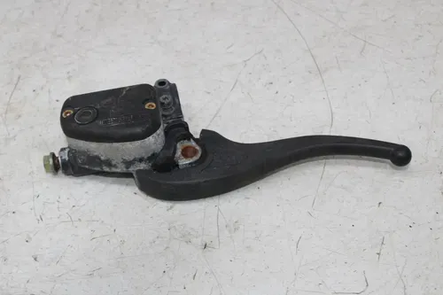 05 POLARIS SPORTSMAN 500 FRONT BRAKE MASTER CYLINDER THUMB THROTTLE
