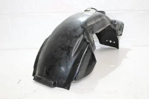 1986 HONDA MAGNA 700 VF700C REAR BACK WHEEL FENDER  UNDERTAIL UNCUT TAILIGHT