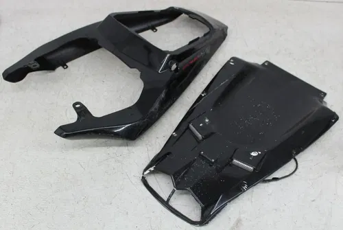 03-05 YAMAHA YZF R6 REAR BACK TAIL UNDERTAIL FAIRING COWL SHROUD