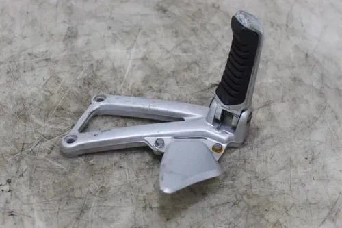 99 DUCATI ST4 RIGHT REARSET REAR SET DRIVER FOOT PEG REST STOP