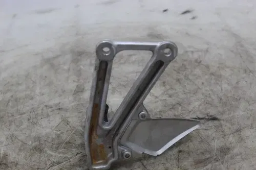 99 DUCATI ST4 RIGHT REARSET REAR SET DRIVER FOOT PEG REST STOP