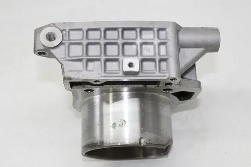 15-16 CAN-AM SPYDER RS ENGINE MOTOR REAR PISTON CYLINDERS BLOCK JUG