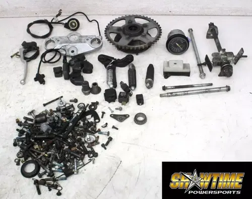 88-97 SUZUKI KATANA 600 PARTS HARDWARE GAUGE UPPER TOP CLAMP TREE AXLE SPROCKET