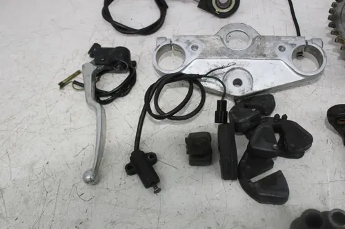 88-97 SUZUKI KATANA 600 PARTS HARDWARE GAUGE UPPER TOP CLAMP TREE AXLE SPROCKET