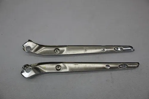 07-11 HARLEY-DAVIDSON DYNA FAT BOB FXDF FENDER STRUTS MOUNTS BRACKETS SUPPORT