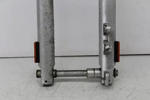 02-05 BMW F650CS F650 FRONT END FORKS TRIPLE TREE CLAMP FORK TUBES STRAIGHT