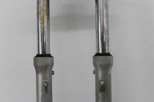 02-05 BMW F650CS F650 FRONT END FORKS TRIPLE TREE CLAMP FORK TUBES STRAIGHT
