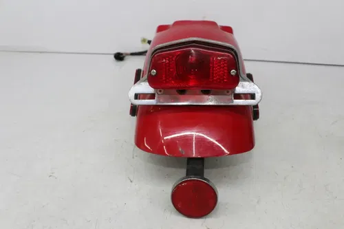 04-16 TRIUMPH THRUXTON 900 REAR BACK WHEEL FENDER MUD GUARD BRAKE TAIL LIGHT