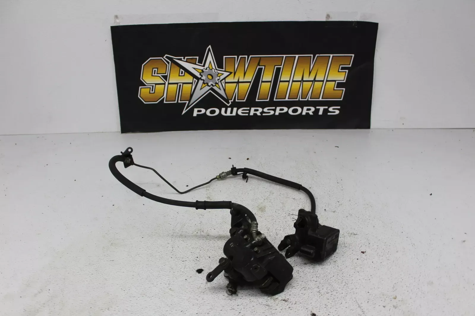 1984 HONDA GOLDWING 1200 GL1200A ASPENCADE FRONT BRAKE CALIPER MASTER CYLINDER