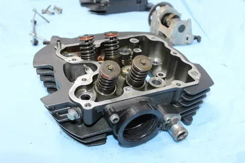 2007 YAMAHA V STAR 1300 XVS1300A ENGINE TOP END REAR CYLINDER HEAD CAMS VALVES