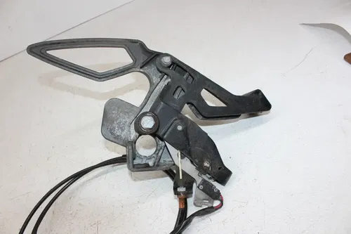 2013 CAN-AM SPYDER RS-S SE5 LEFT REARSET REAR SET DRIVER FOOT PEG REST STOP
