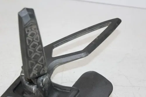 2013 CAN-AM SPYDER RS-S SE5 LEFT REARSET REAR SET DRIVER FOOT PEG REST STOP