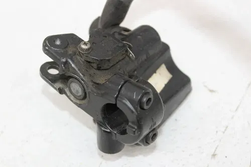 1989 KAWASAKI NINJA ZX10 ZX1000B FRONT BRAKE CALIPER PAIR CALIPERS MASTER