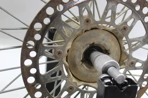 89 SUZUKI RM125 FRONT WHEEL RIM