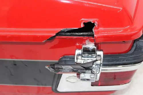00-06 HARLEY-DAVIDSON FLHTCUI REAR TRUNK COMPARTMENT