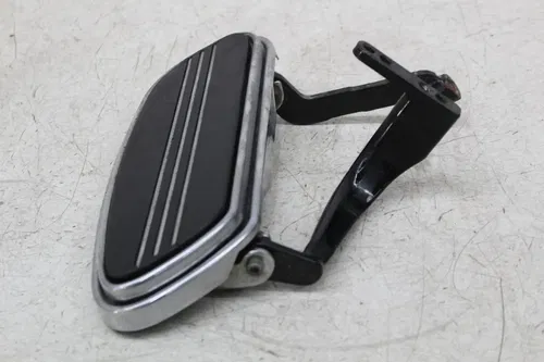 07-11 HARLEY-DAVIDSON STREET GLIDE FLHX LEFT FRONT FOOT REST STEP BOARD