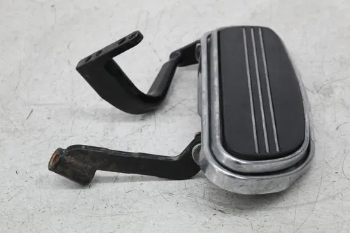 07-11 HARLEY-DAVIDSON STREET GLIDE FLHX LEFT FRONT FOOT REST STEP BOARD