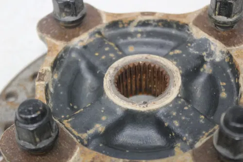 16 Can-am Commander 800r Xt right rear back Wheel Hub rotor