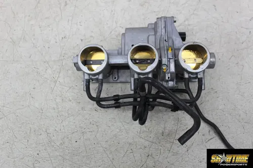 22 TRIUMPH STREET TRIPLE RS THROTTLE BODY BODIES
