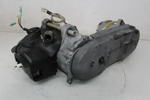02-11 YAMAHA ZUMA 50 YW50 ENGINE MOTOR CYLINDER HEAD CASES CRANK TRANSMISSION