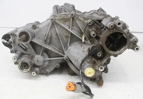 16 Can-am Commander 800r Xt Engine Motor Transmission gearbox case