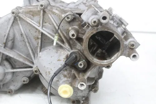 16 Can-am Commander 800r Xt Engine Motor Transmission gearbox case