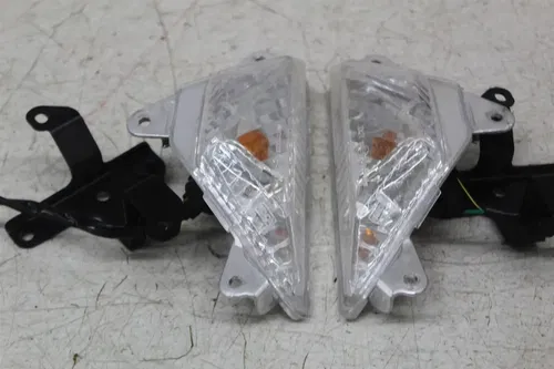 13-18 KAWASAKI ZX6R 636 FRONT TURN SIGNALS BLINKERS