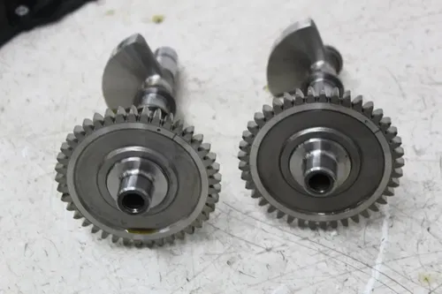 21 BMW F900R ENGINE MOTOR CRANKSHAFT CRANK SHAFT COUNTER BALANCE
