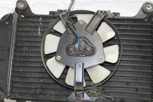1990 KAWASAKI NINJA ZX6 ZX600D ENGINE RADIATOR MOTOR COOLER COOLING RADIATER FAN