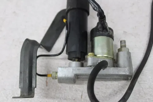 1984 HONDA GOLDWING 1200 GL1200 AIR SUSPENSION PUMP SOLENOID