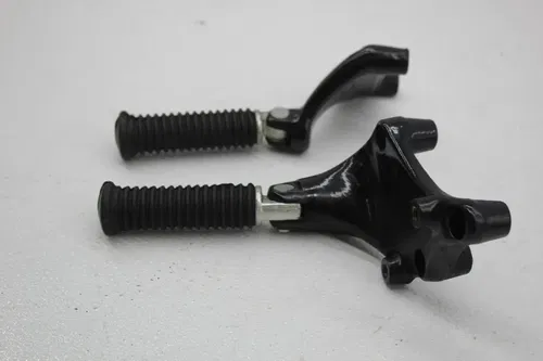 07-20 HARLEY-DAVIDSON SPORTSTER 1200 CUSTOM XL1200C REAR PASSENGER FOOT STEP PEG