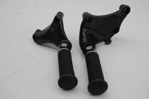 07-20 HARLEY-DAVIDSON SPORTSTER 1200 CUSTOM XL1200C REAR PASSENGER FOOT STEP PEG