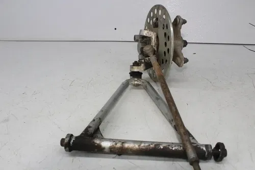 01-05 YAMAHA RAPTOR YFM 660 FRONT UPPER LEFT CONTROL A ARM HUB BRAKE CALIPER