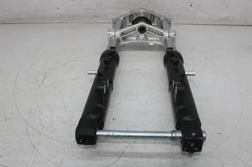 04-11 SUZUKI VSTROM 650 DL650 FRONT FORKS TRIPLE TREE CLAMP FORK TUBES (NICE)