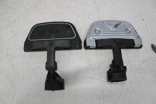 89 HARLEY-DAVIDSON TOUR GLIDE LEFT RIGHT REAR PASSENGER FOOT BOARD SET (READ)