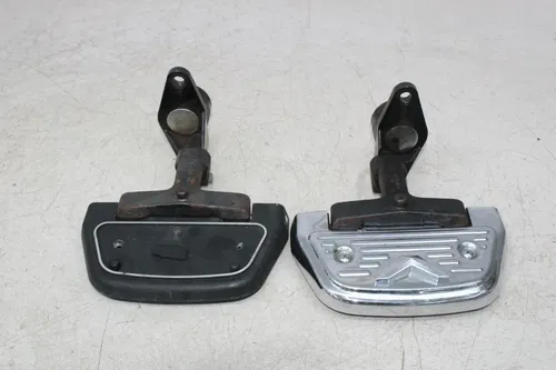 89 HARLEY-DAVIDSON TOUR GLIDE LEFT RIGHT REAR PASSENGER FOOT BOARD SET (READ)
