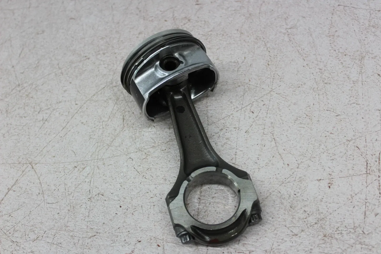 2001 DUCATI MONSTER 600 ENGINE MOTOR BLOCK PISTON W/ROD