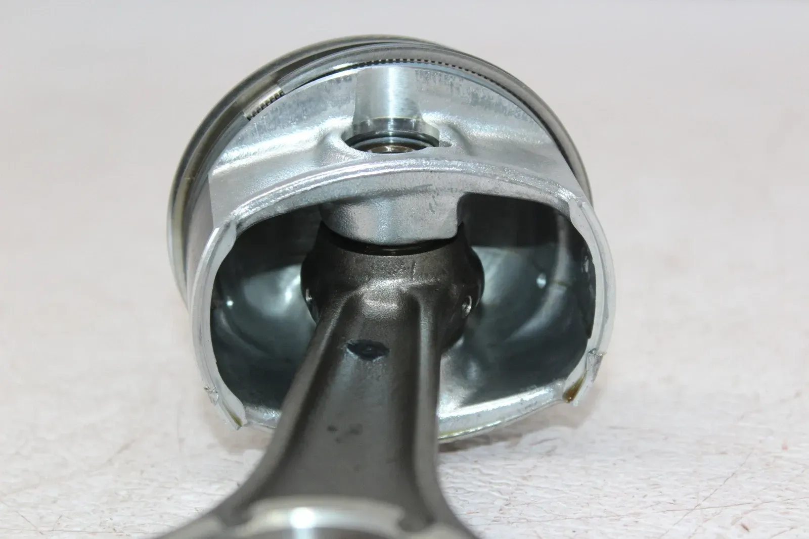 2001 DUCATI MONSTER 600 ENGINE MOTOR BLOCK PISTON W/ROD