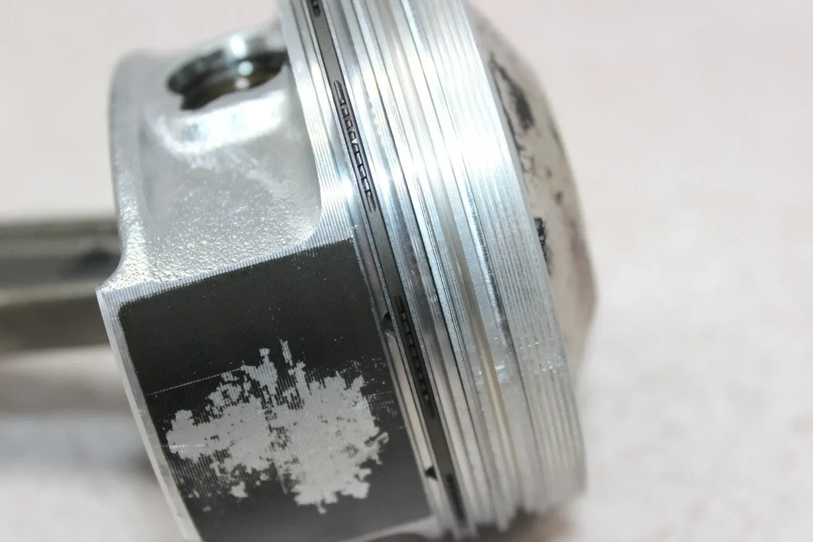 2001 DUCATI MONSTER 600 ENGINE MOTOR BLOCK PISTON W/ROD