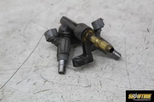 06 KAWASAKI VULCAN 2000 FUEL INJECTOR IINJECTORS W/ RAIL